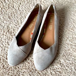 Tom’s Jutti Taupe Suede Flats
